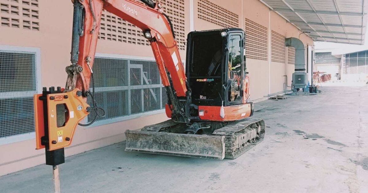 เช่าแบคโฮหัวเจาะ