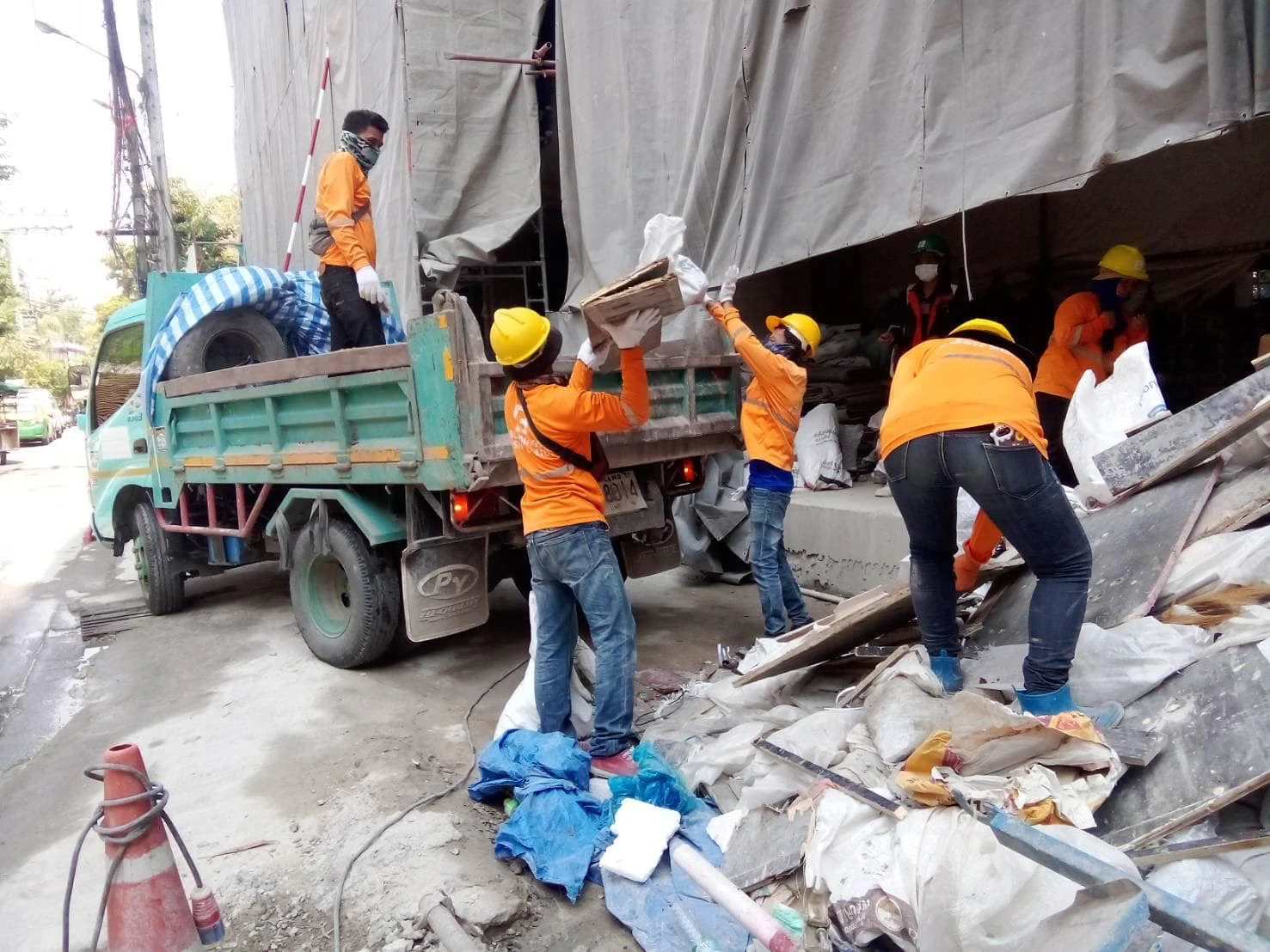 รับจ้างขนขยะ